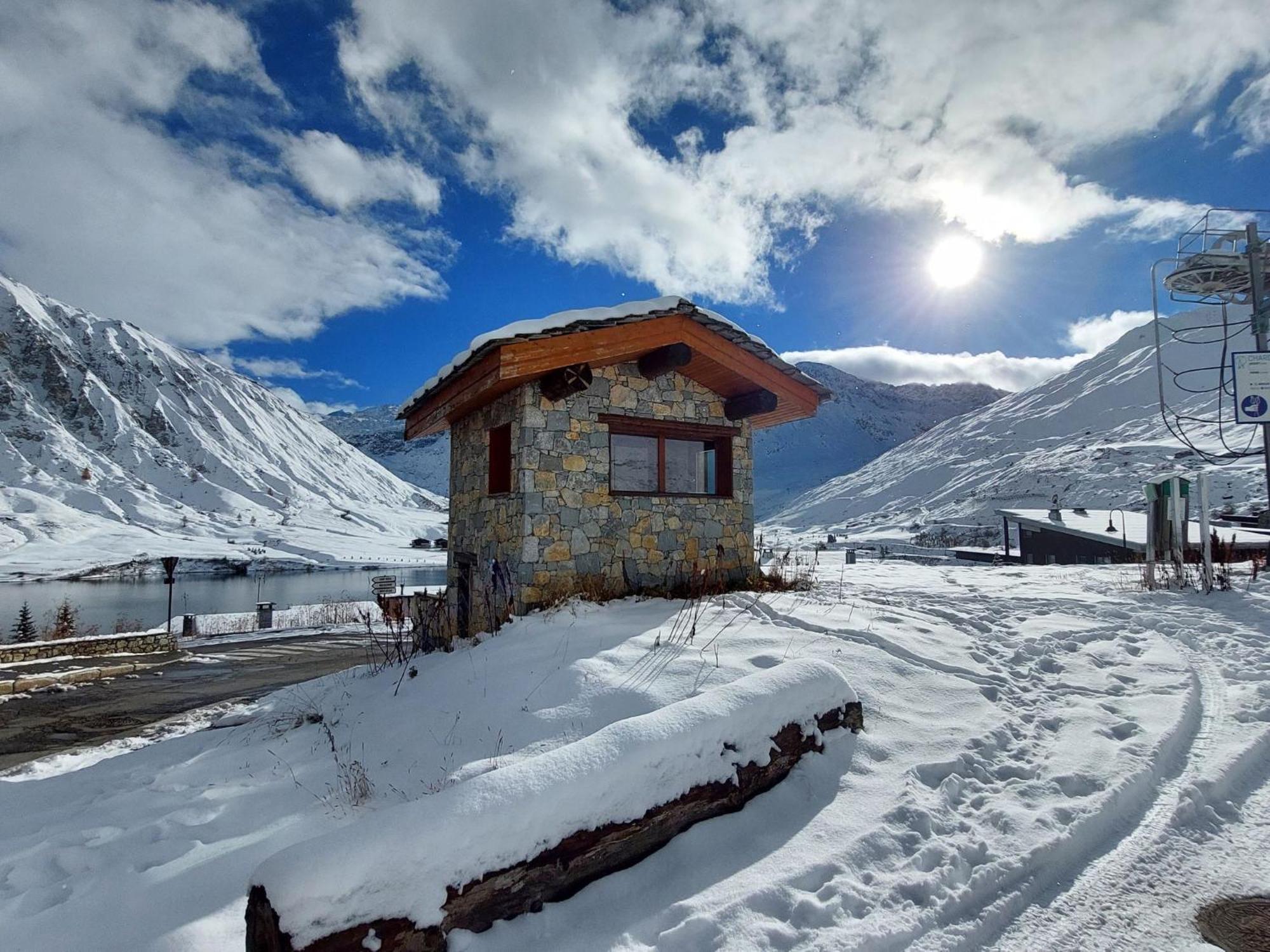 Apartment Plein Soleil - Val Claret-1 By Interhome Тінь Екстер'єр фото